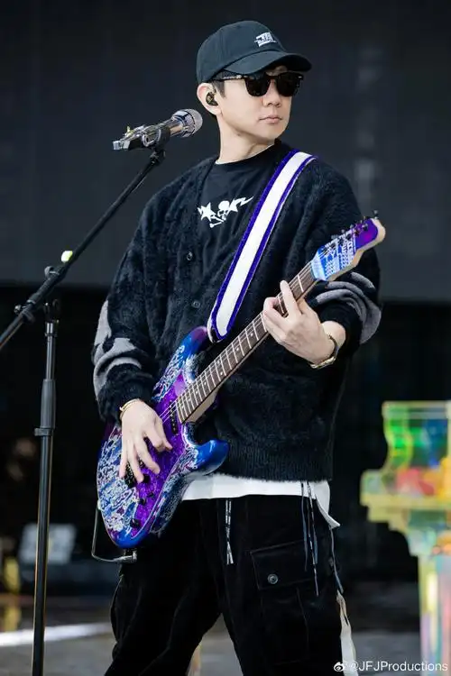 林俊杰jj20世界巡回演唱会##jj20andbeyond##在林俊杰演唱会重拾快乐