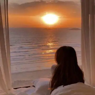 氛围背景女头79等蔷薇再次爬满墙头梧桐开满枝头我们会再次重逢