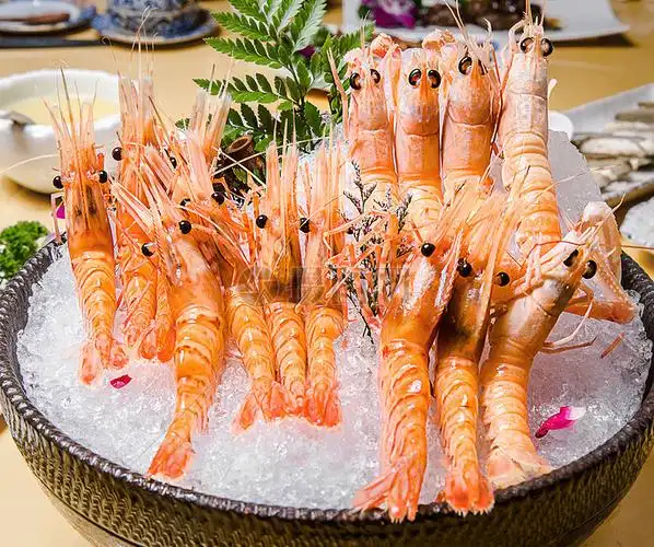 新鲜熬虾甜虾拼盘