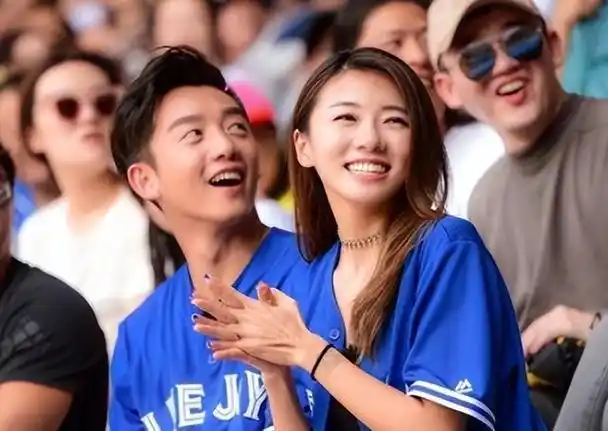 三年三胎,看懂"扮猪吃虎"的苗苗之后,才发现"高攀"的不是她