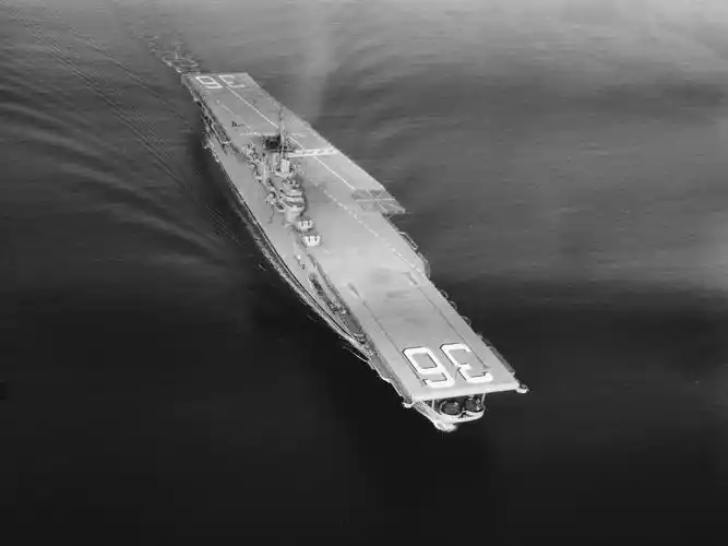 埃塞克斯级航母