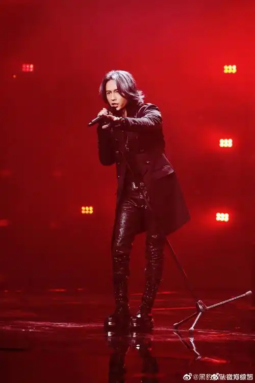 黑豹乐队主唱张淇好帅##黑豹乐队发文谈与肖战合作##北京卫视春