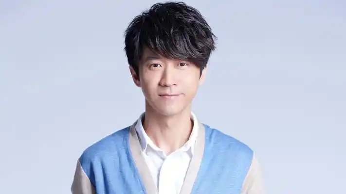 光良回应隐婚藏子,一语双关非常好:既然是藏的,也不用讲吧