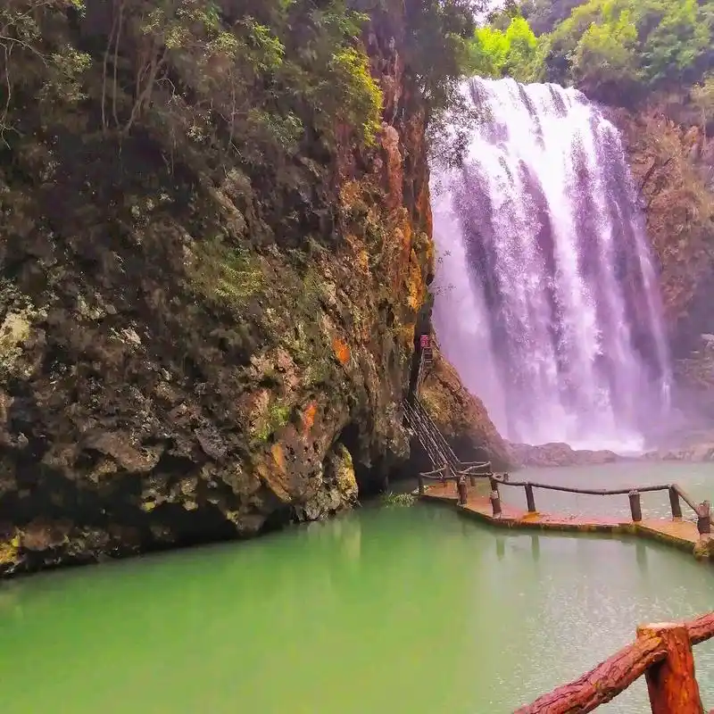 红果树风景名胜区是位于贵州省遵义市绥阳县境内在景区中不仅拥有多种