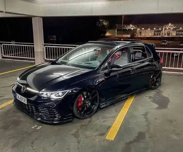 用一身竞技改件来玩姿态的8代高尔夫gti这操作你们看得懂吗