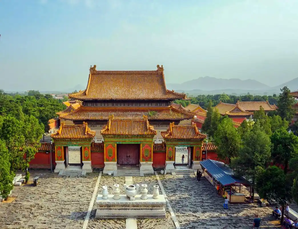 慈禧陵寝神秘面纱下真实照片,图3金碧辉煌非常奢侈,图6雄伟壮观