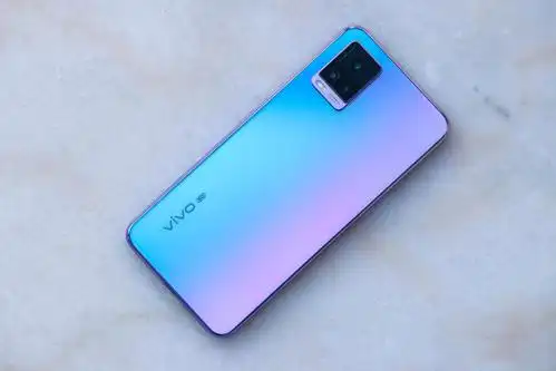 vivo s7其采用了当前行业最强的4400万像素主摄镜头