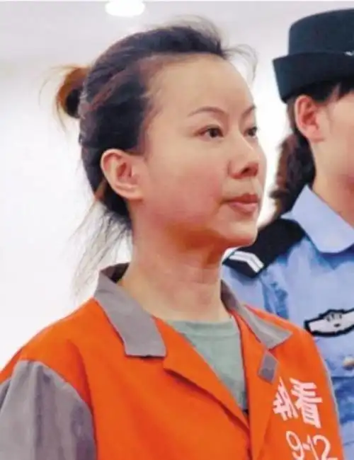 满文军离婚是必然曾出卖妻子还对前妻不闻不问