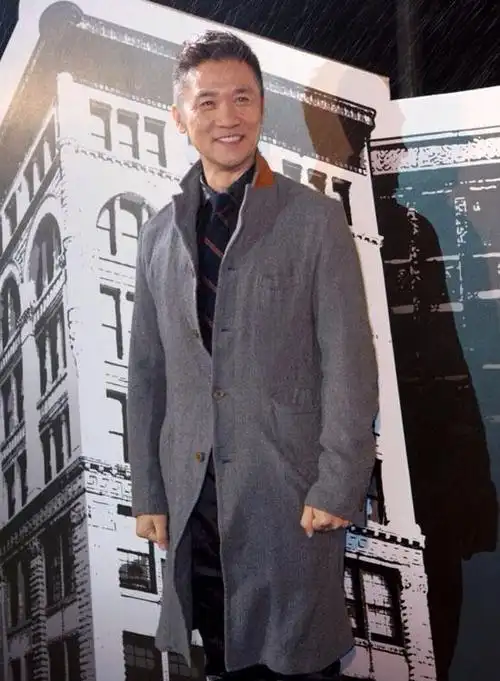 演员许云帆:娶黄志忠前妻何音,和继子处成朋友,结婚至今无子