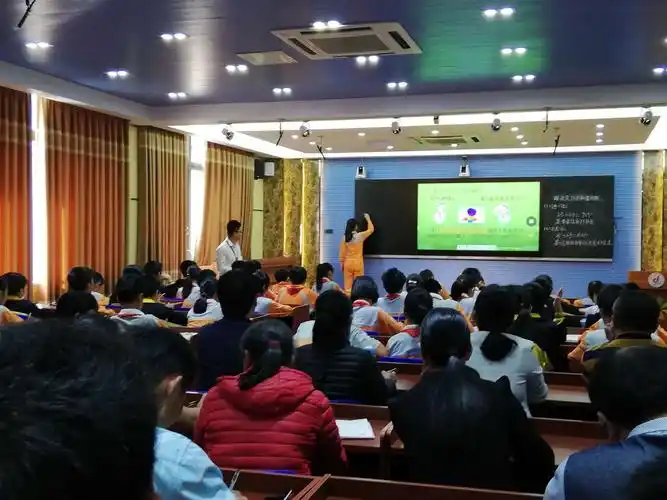 板演起来也是有模有样!