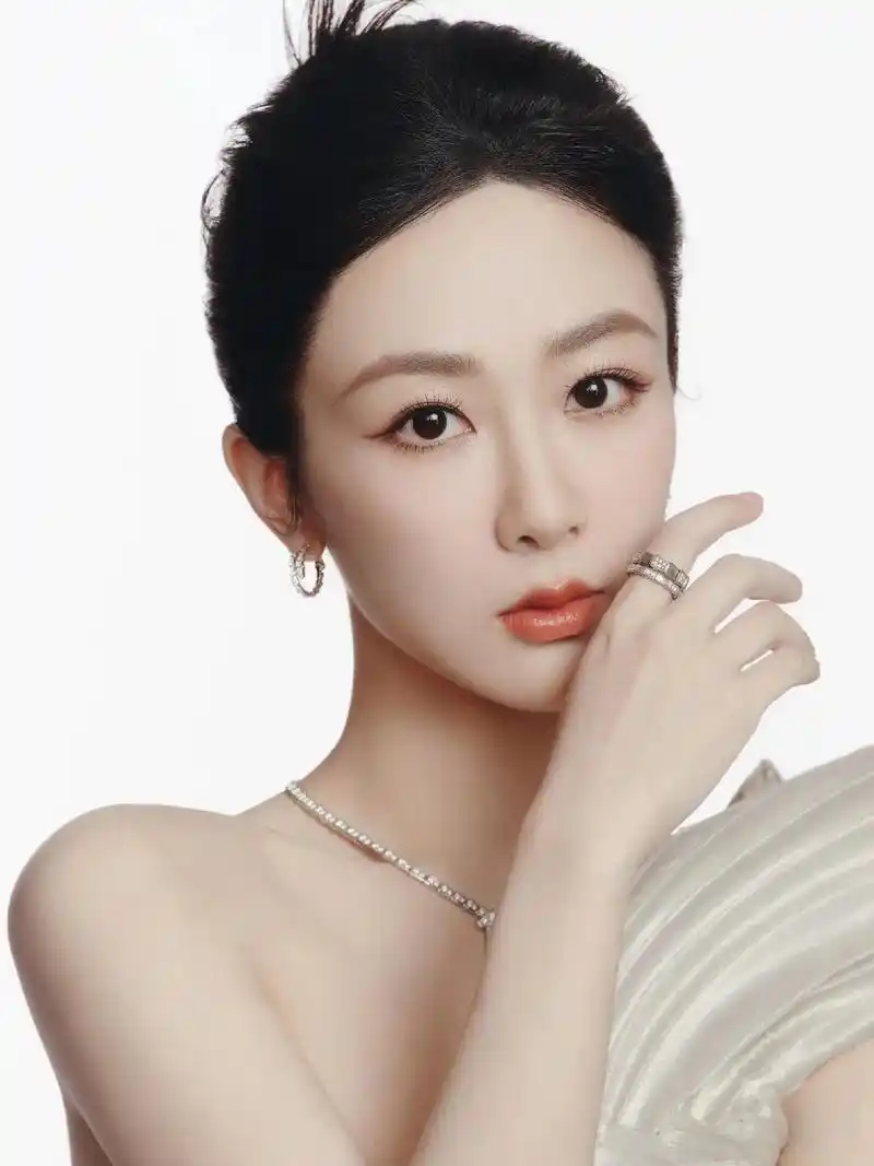 好美杨紫.好喜欢又美又有事业心的女演员杨紫[送花花][送花花 - 抖音