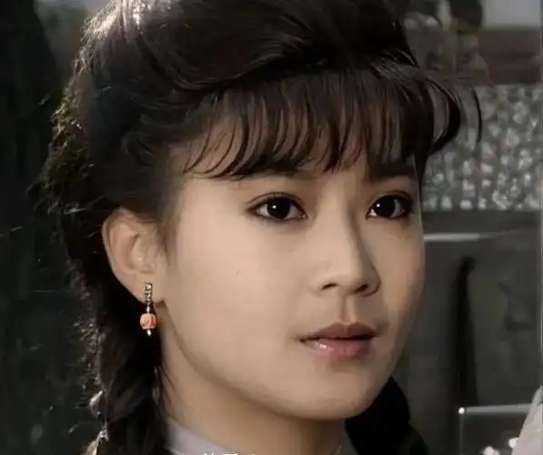 琼瑶女郎俞小凡