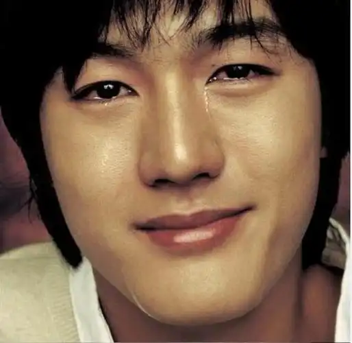 笑着哭男生动漫头像_动漫男生强笑着哭图片_动漫男笑着哭二次元优质男