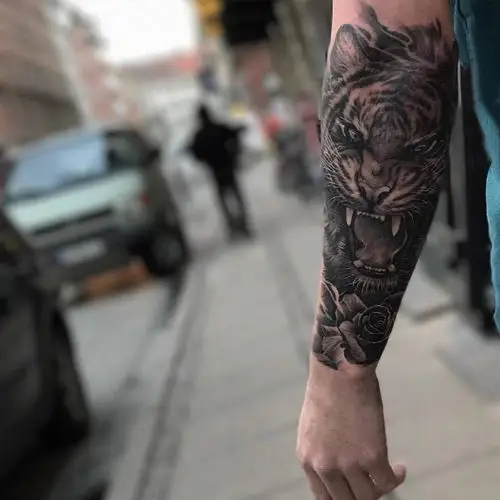 老虎图腾纹身 男生手臂上老虎图腾纹身霸气图案