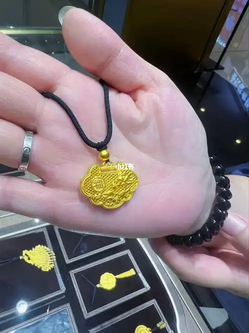 黄金  #古法吊坠  #笔记评论啊欧,还没有评论哦～笔记作者老凤祥