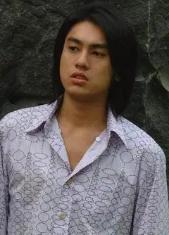 西门(朱孝天 饰)