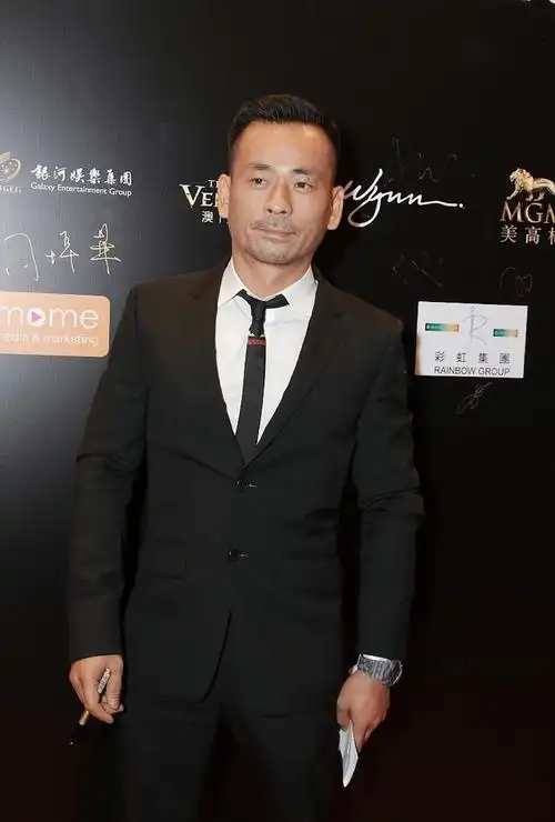 洗米华被批捕前全家不知情,洗米嫂在谈两性关系,曾公开否认违法_澳门