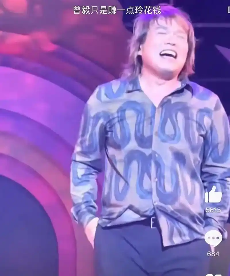 伍佰的《挪威森林》是真火啊,观众的传唱度也高