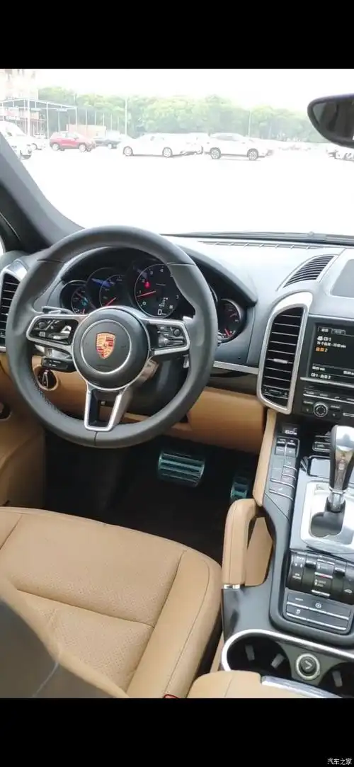 空间大配置全用料好保时捷卡宴内饰一览