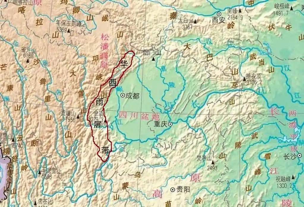 在成都平原与川西高原的过渡地带,为什么会形成"华西雨屏带"?