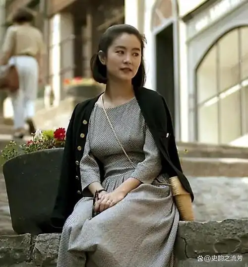 29年后,再看林青霞的婚姻,才明白她当年为何离开秦汉嫁给邢李原