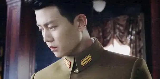 秋蝉任嘉伦军装造型帅炸了眼神杀太a了演技在线