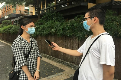 自动化与电气工程学院逐梦青春心协关于城乡发展变化对路人进行采访