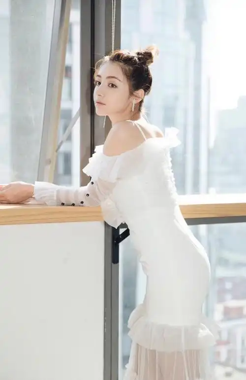 麦迪娜优雅迷人图片57