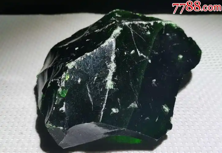 4476新疆天然绿色火山玻璃2.6斤_其他宝石_第6张_7788钟表收藏