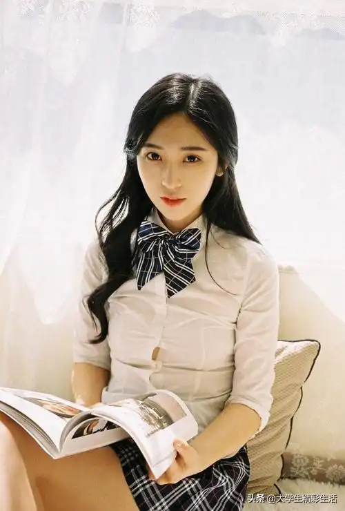 天津工业大学校花许可昕风格百变身材好