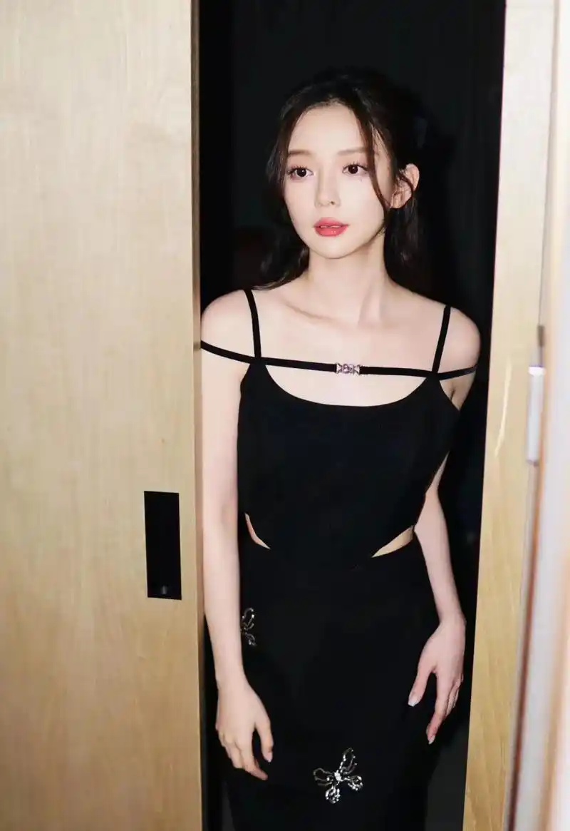 歌手汪小敏发文——最近愿望:睡觉!睡觉!睡大觉!