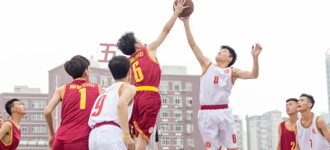 南昌五中2018年元旦高一飞翔班开放日公告