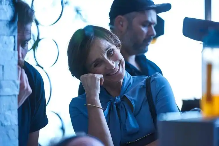 伦敦生活 第二季 剧照