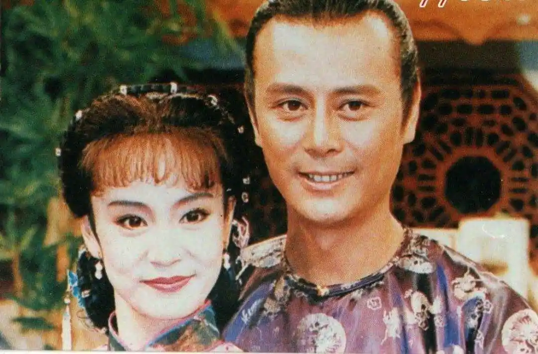 渣男刘德凯婚内出轨让刘雪华流产不育今60多岁女友小他16岁