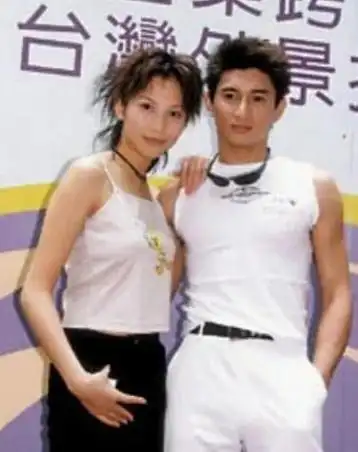 吴奇隆:历经6位前任,女经纪人陪他19年,为何却娶了刘诗诗?