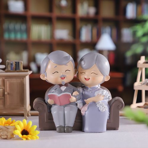 创意摆件民国往事相守老爷爷老奶奶结婚礼物送新人家居桌面装饰品