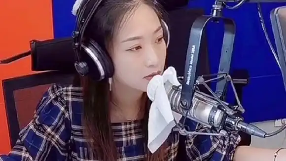 最美主持人晓北喊话东d风b田总部为何要拉黑我们杭州的电话号码