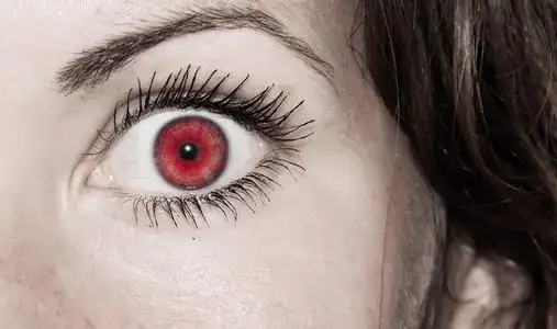 红眼-美丽, 女性照片