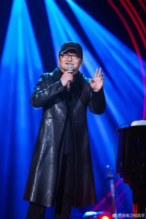 乐评人称刘欢音乐保守演唱淡化情感刘欢妻子发文回应