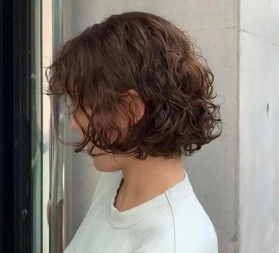 减龄短发烫好打理懒人首选