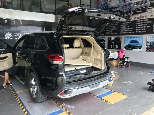 新款汉兰达电动尾门改装案例 汉兰达电动尾门双杆电吸智能防夹