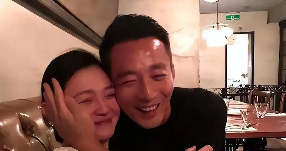 京城四少最惨的不是汪小菲:有人初中文凭,父亲欠11亿,家被拍卖