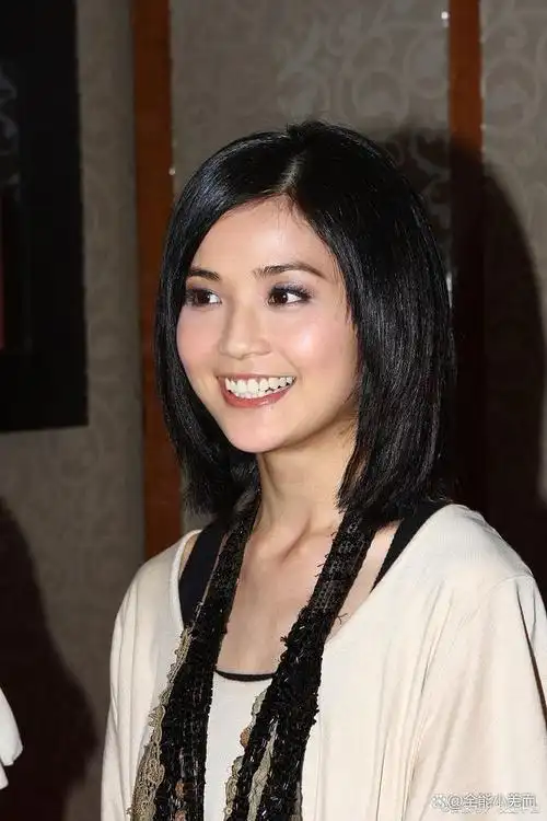 别以为脸上抹灰就是丑女了,论放得下身段,这7位才是"