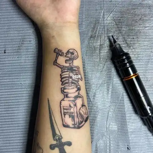 300块的纹身 值吗_纹身_美妆_彩妆_彩妆其他