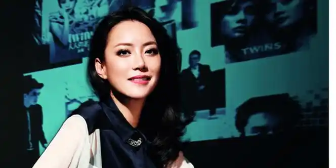 金牌经纪人霍汶希,力捧谢霆锋25年不离不弃,她的爱情让人心疼_工作