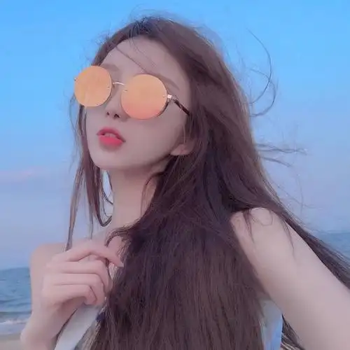 2022头像女生简单气质大方图片