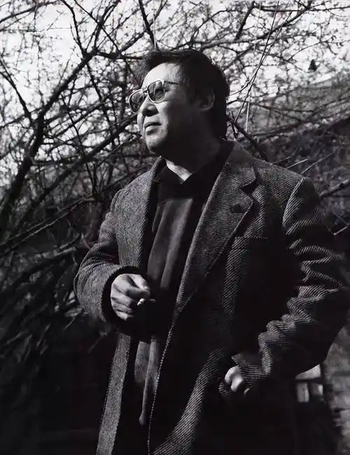 1992年路遥死前躺床3个月,爱过5个女人,却只有一人来还是为离婚_林红