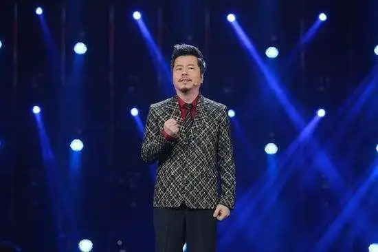 黄国伦, 第一位自掏腰包在鸟巢开演唱会的! 拒绝赞助商的理由是这?