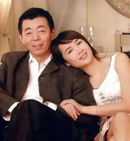 蒋雯丽套现巨款赠马思纯顾长卫忧心忡忡马思纯她现在羡慕我