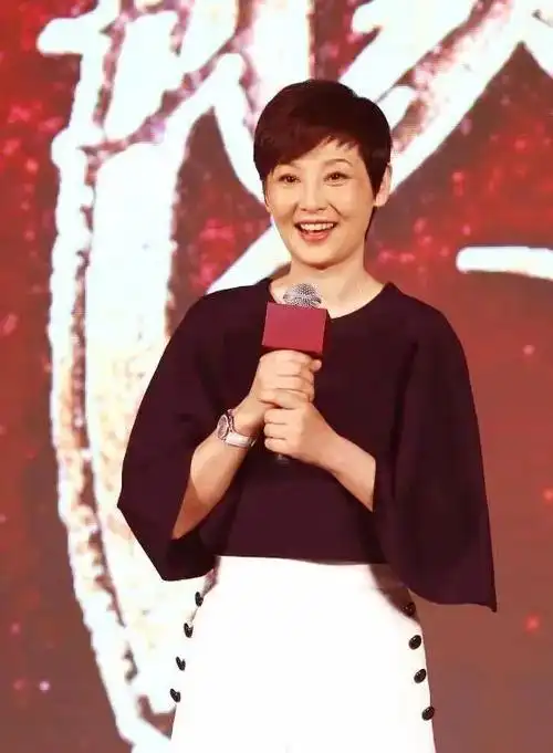 这一次国家一级演员徐帆的处境给老演员们提了醒